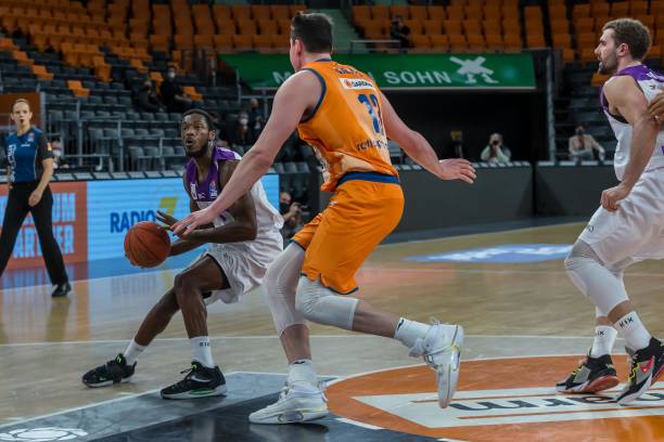 件反映出 件反映出