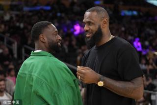 与对手的焦 与对手的焦