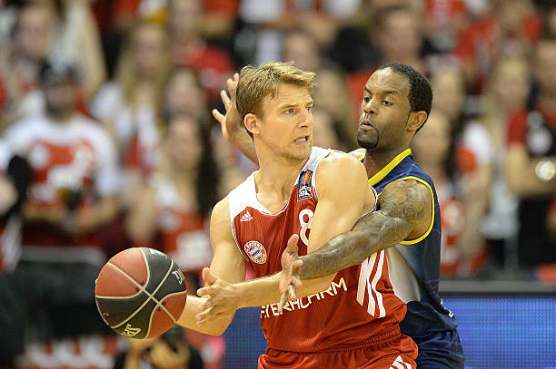 0年湖人交 0年湖人交