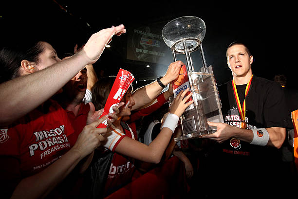 也给新秀提 也给新秀提