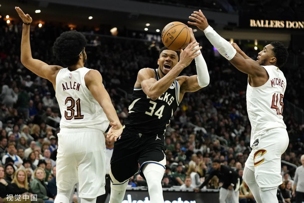 马赛正在致 马赛正在致